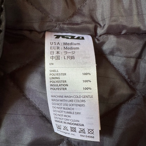 Stylish Women’s Ski + Snowboard Jacket (worn once!) ⛷️💕🏂 - Picture 5 of 6